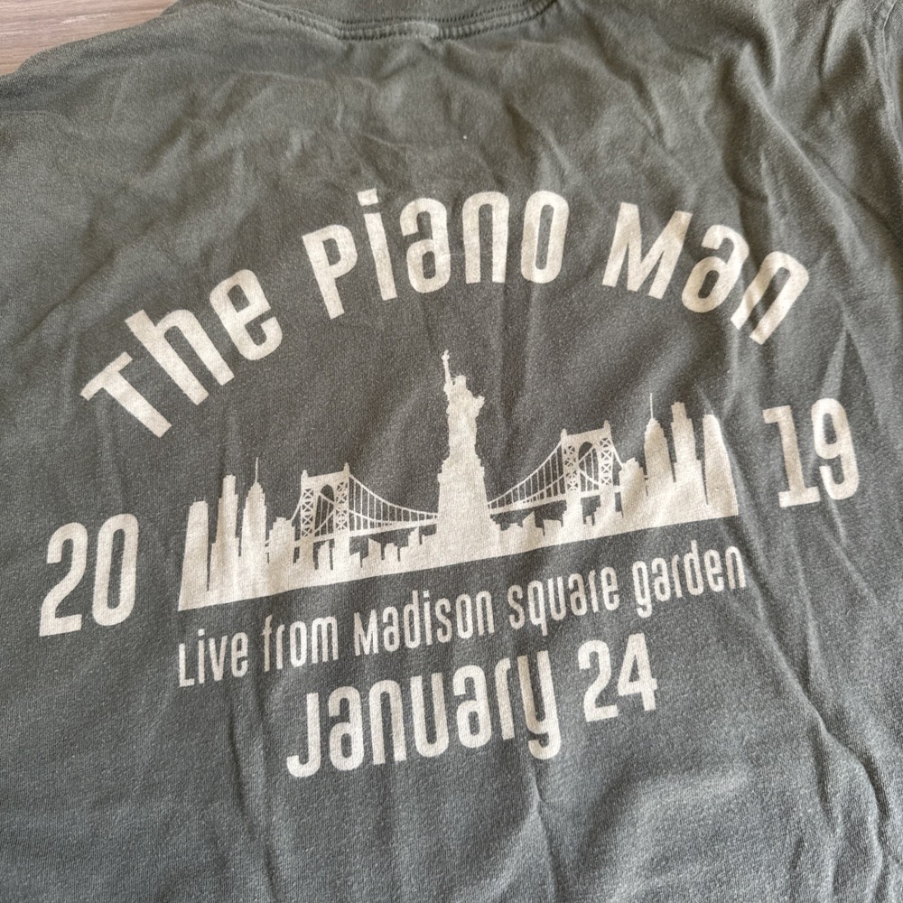Billy Joel Live At Madison Square Garden NYC Jan 24 2019 Tour Shirt Women's L - Picture 7 of 7